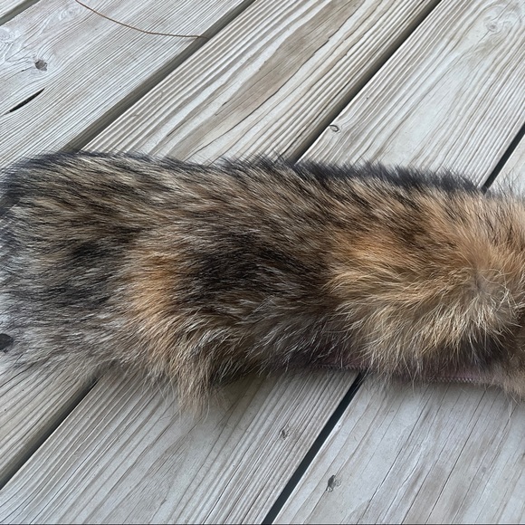 Burberry fox fur detachable collar pink zip 18” - Picture 4 of 8